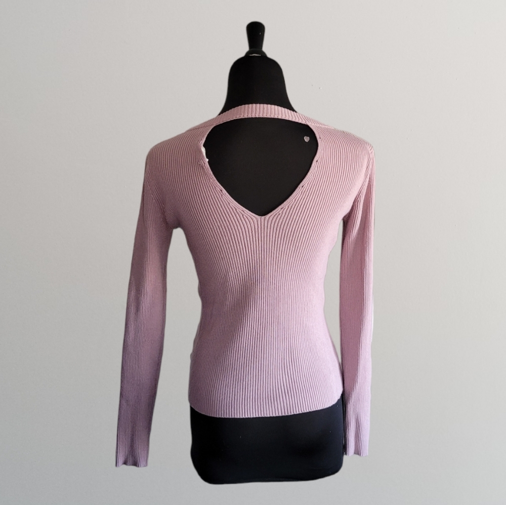 Top - Picture 2 of 3